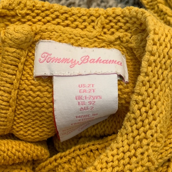 Old Navy Mustard Cable Knit Sweater - Picture 4 of 5